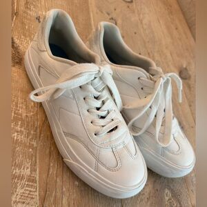 Women's White Blowfish Malibu Sneakers-Size-9